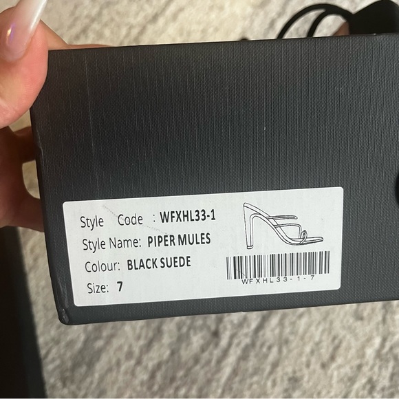 Black suede mules from white fox boutique - Picture 3 of 4